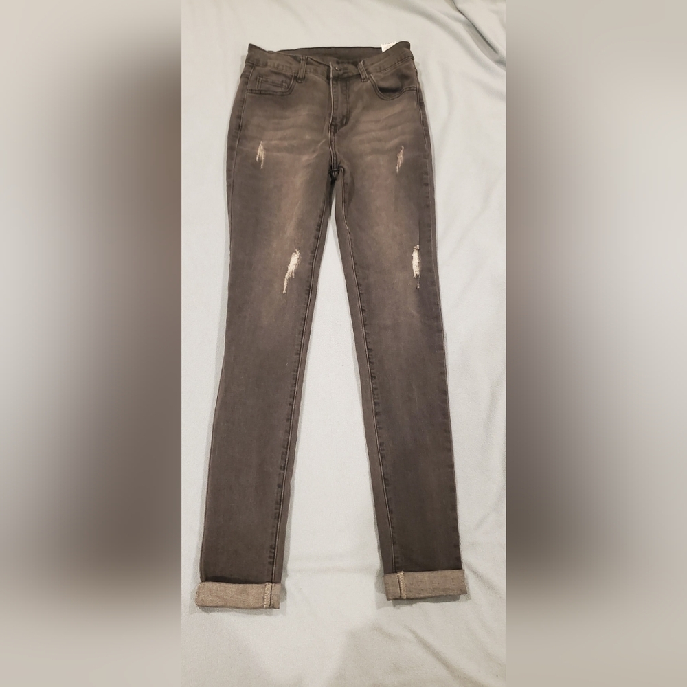 Shein- High Waisted Ripped Detailed Skinny Jeans